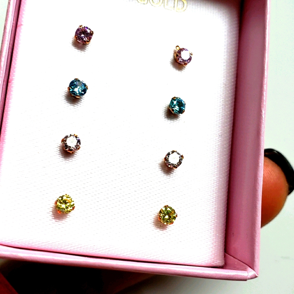 14 KT GOLD (4 PAIR SET) 1ST PIERCE STUD EARRINGS